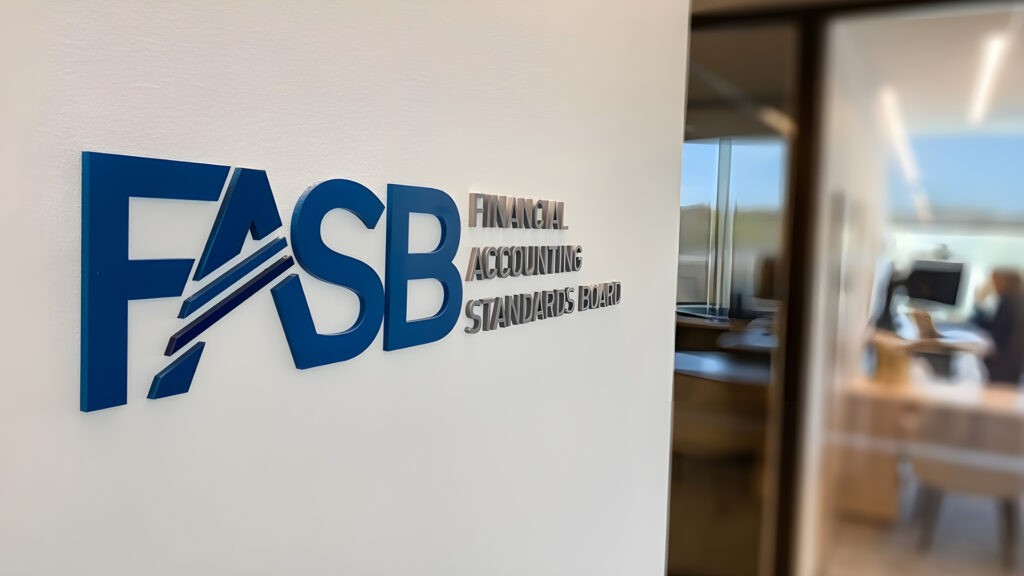 GASB vs FASB